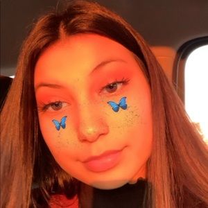 Meet your Posher, Ebonie